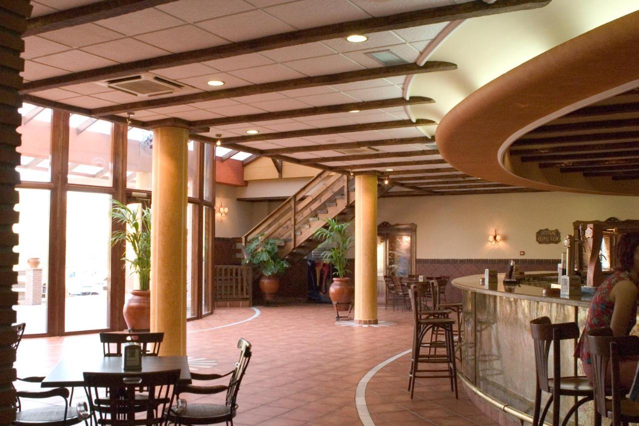 Hotel-Restaurante Cerrillo San Marcos Diezma Luaran gambar
